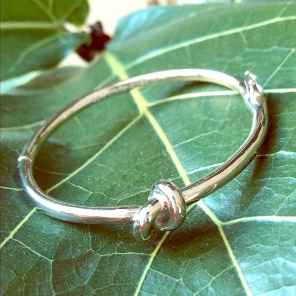 Kate spade silver knot hinge bangle